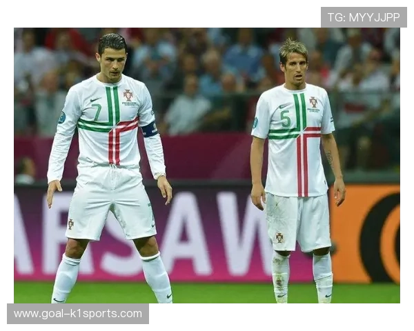 足球球星腰疼如何缓解与预防技巧解析